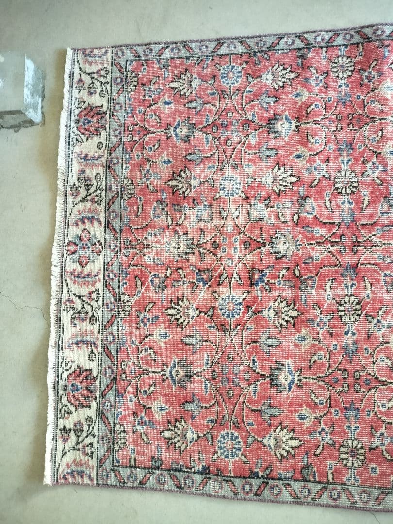 大判/シャビーレッドのサークルフラワー柄　ヴィンテージトルコラグNo.755