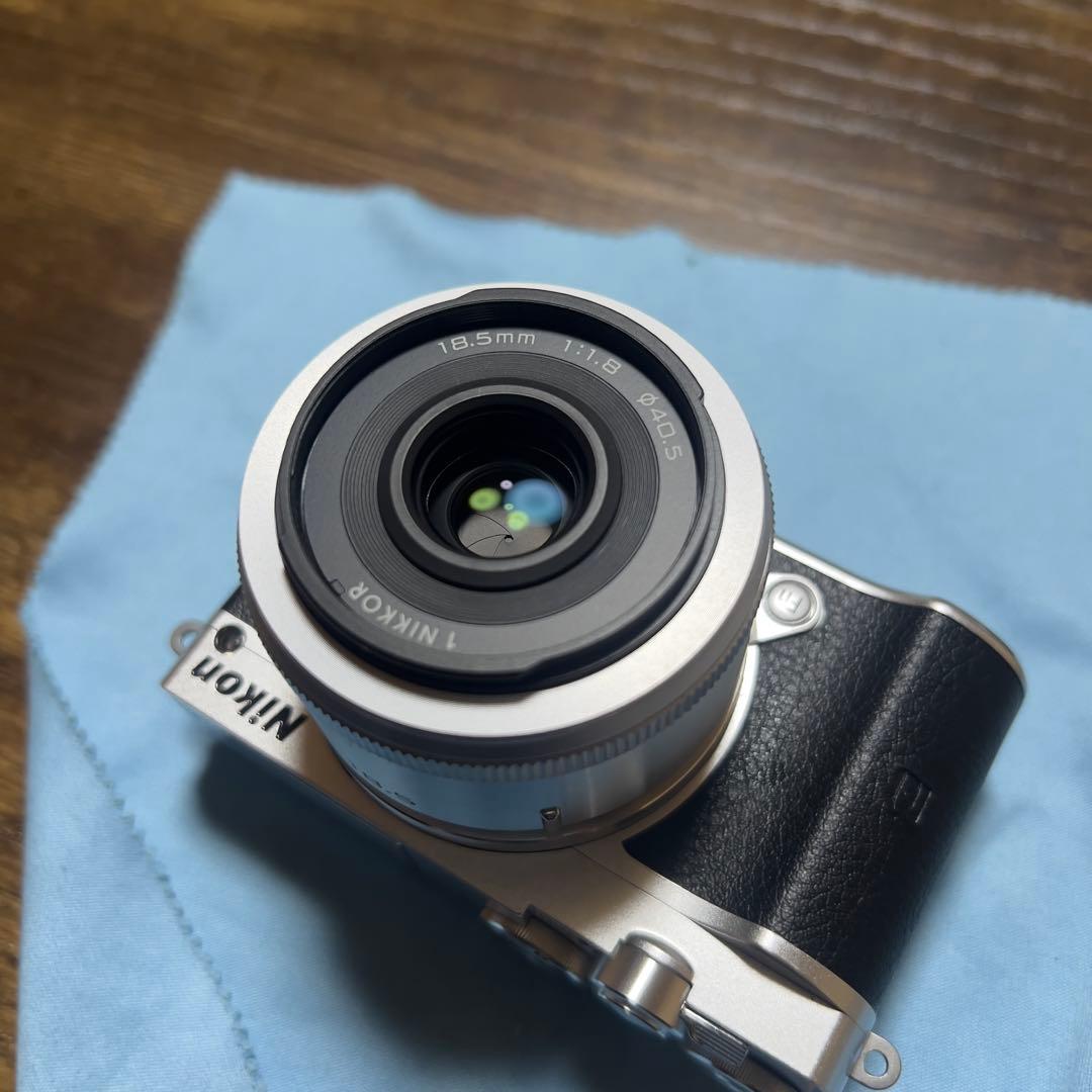 Nikon 1J5 18.5mm単焦点レンズセット　ニコン