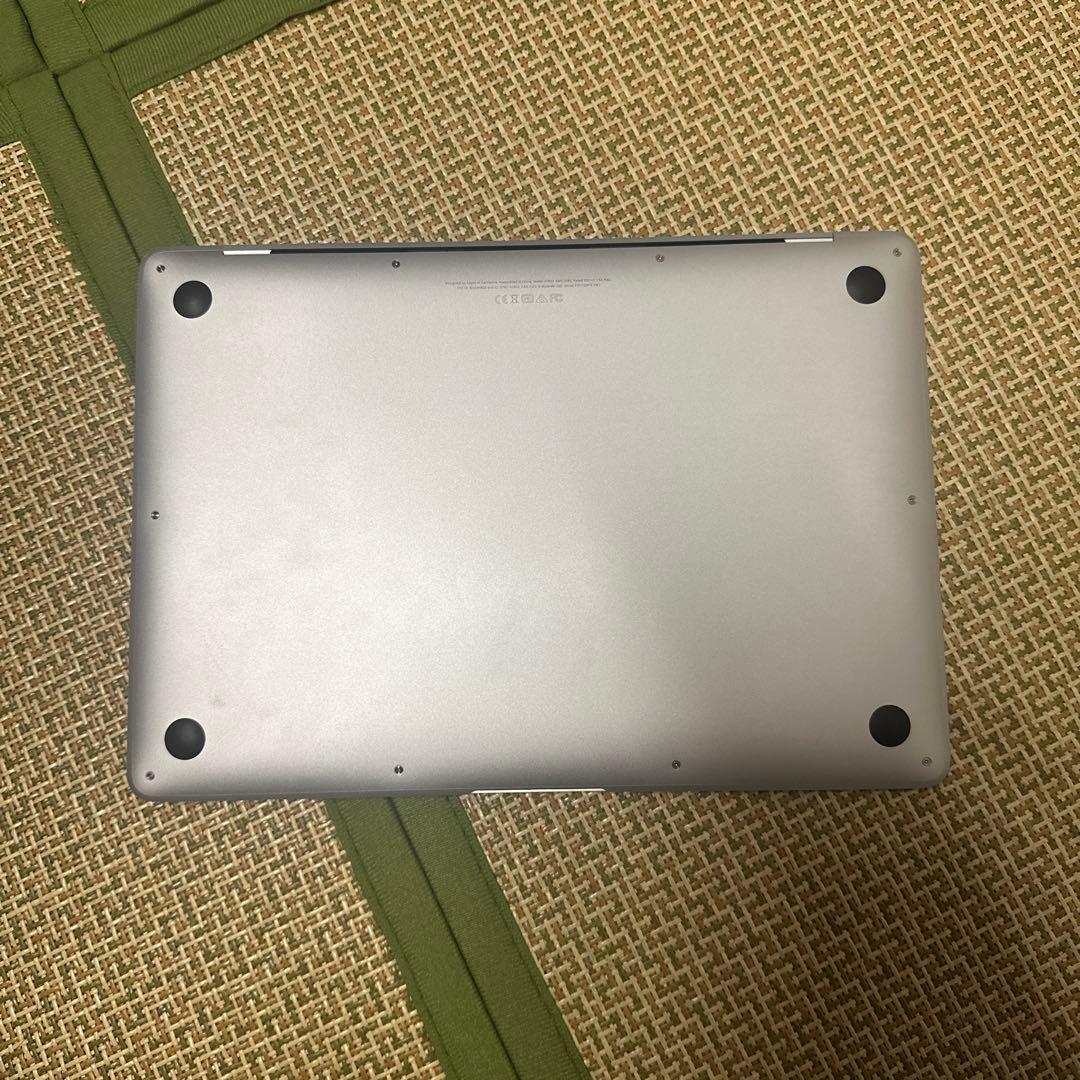 極上品！Apple MacBook Air 2019
