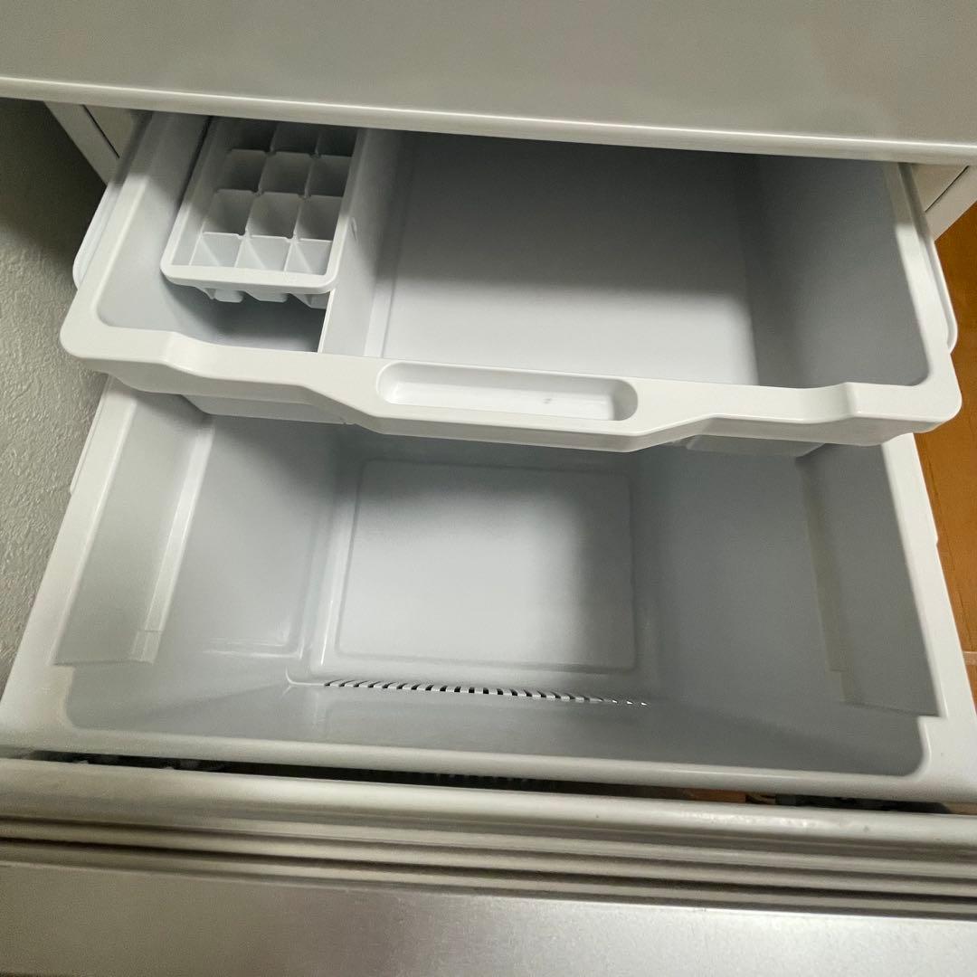 2020年製　ハイセンス 3ドア冷蔵庫 HR-D2801W