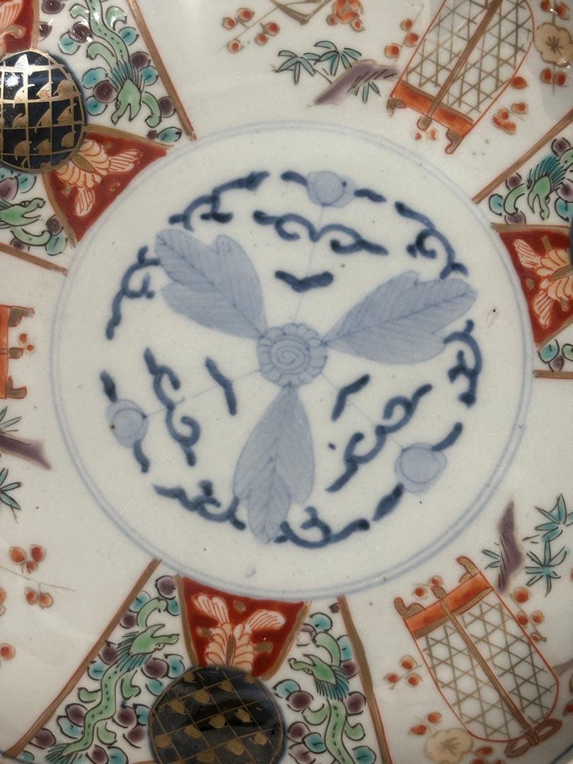 時代色絵伊万里　さわやかな赤絵に梅と鶯鳥籠図七寸皿プレート2枚 骨董古伊万里