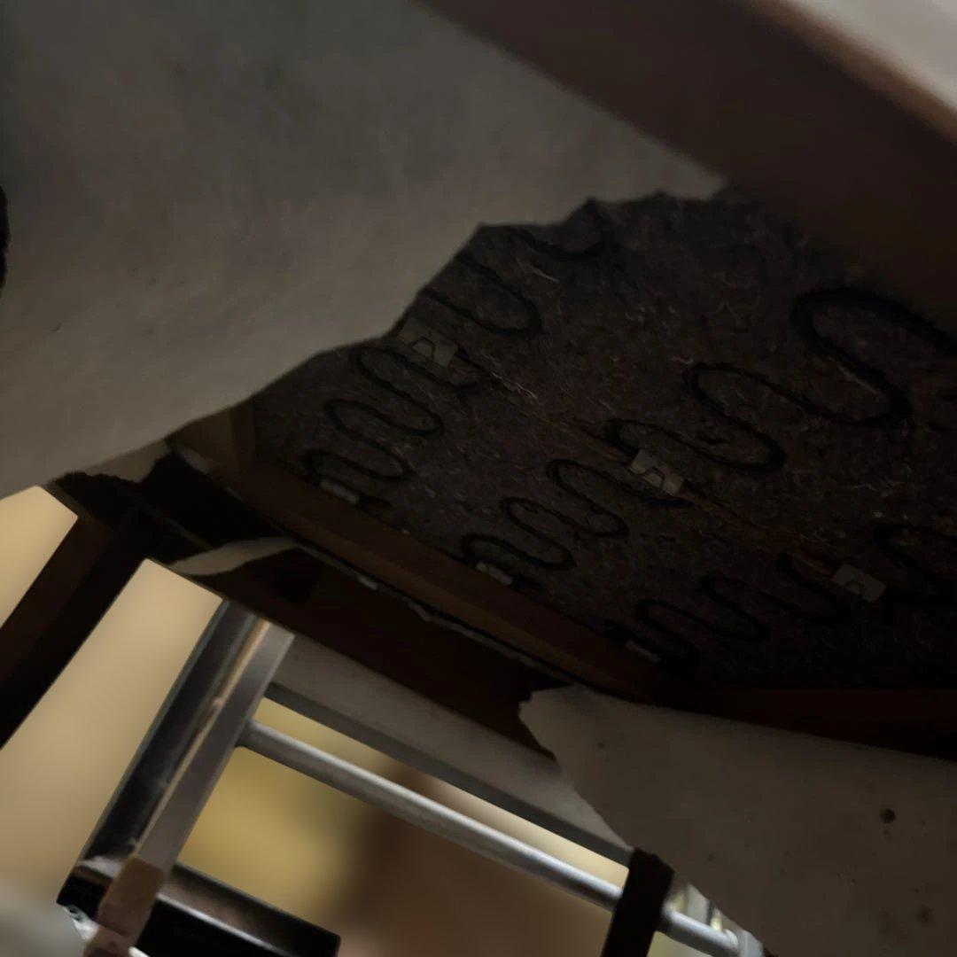 カリモク　1人掛けソファ