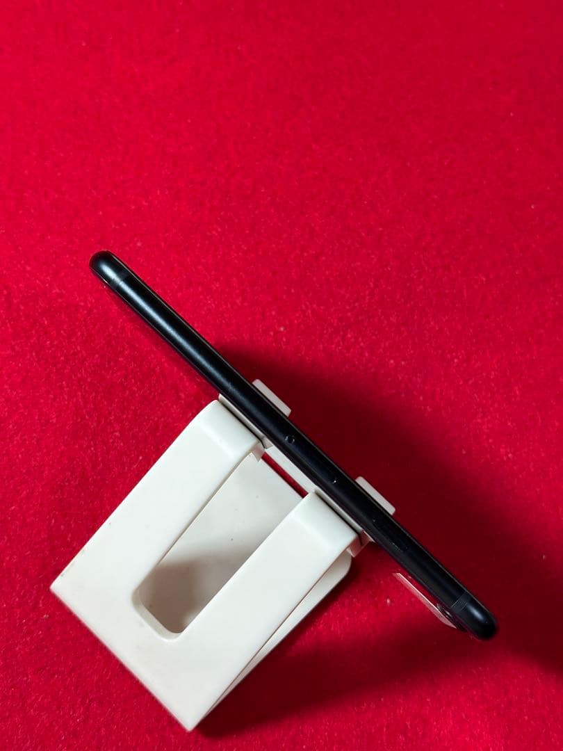 【8613】iPhone SE3第3世代ミッドナイト 64GB simフリー