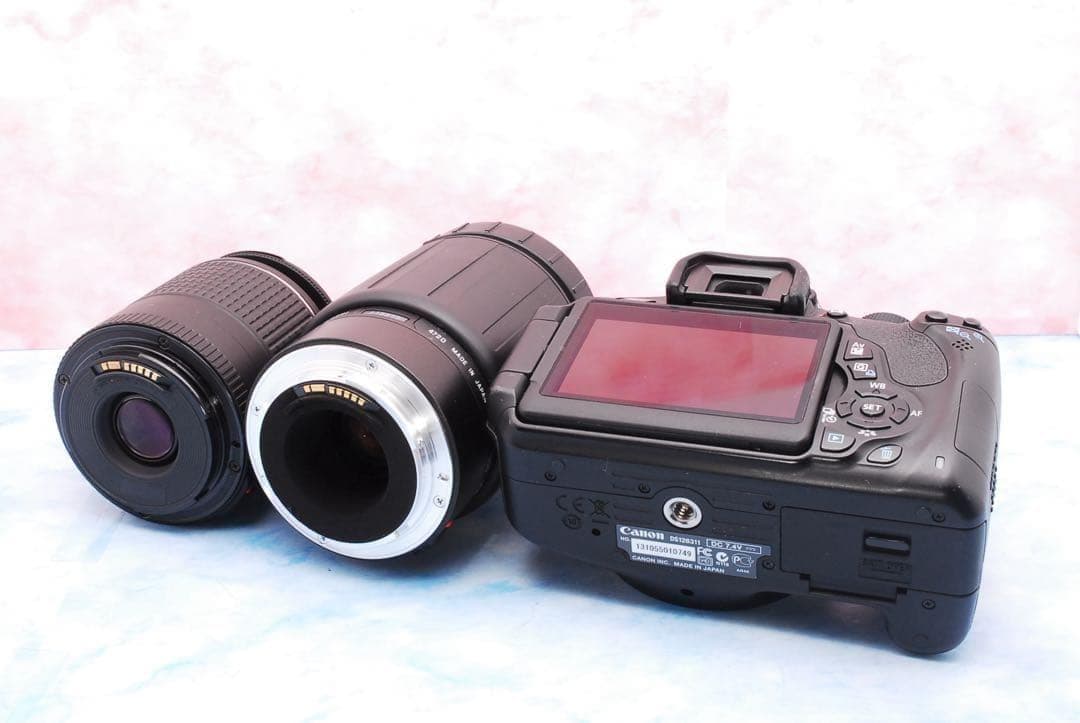 キャノン Kiss X5☆Wレンズ＆バッグ☆一眼レフカメラ☆ショット数少！