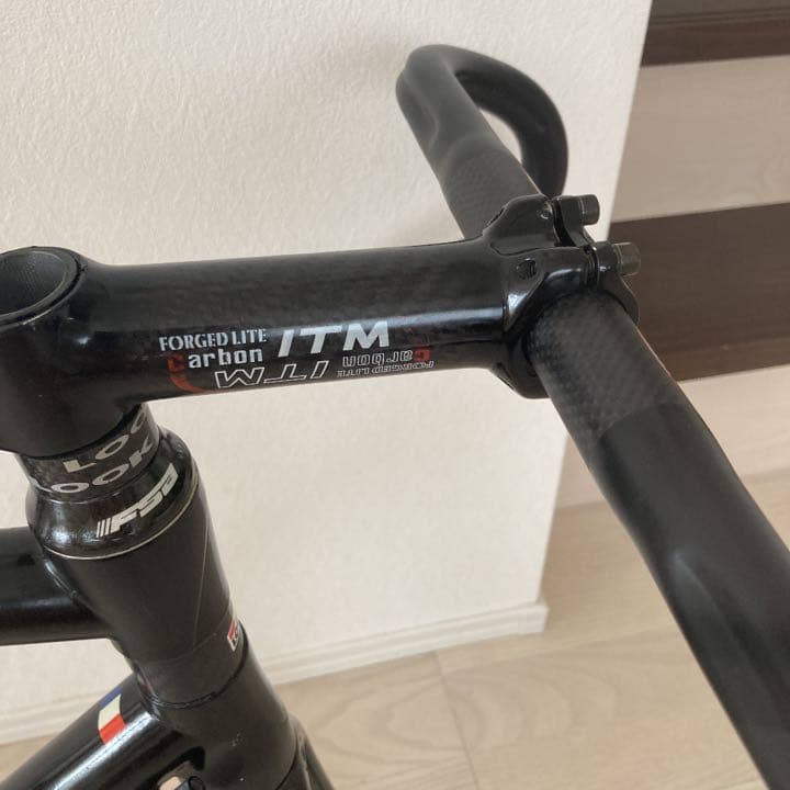 LOOK KG381i 55 フレーム カーボンなのに細身に見せるラグ溶接