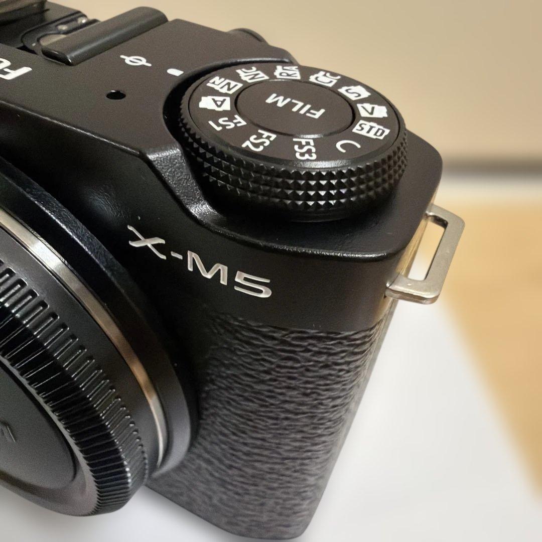 新同品【FUJIFILM】X-M5 ブラック本体