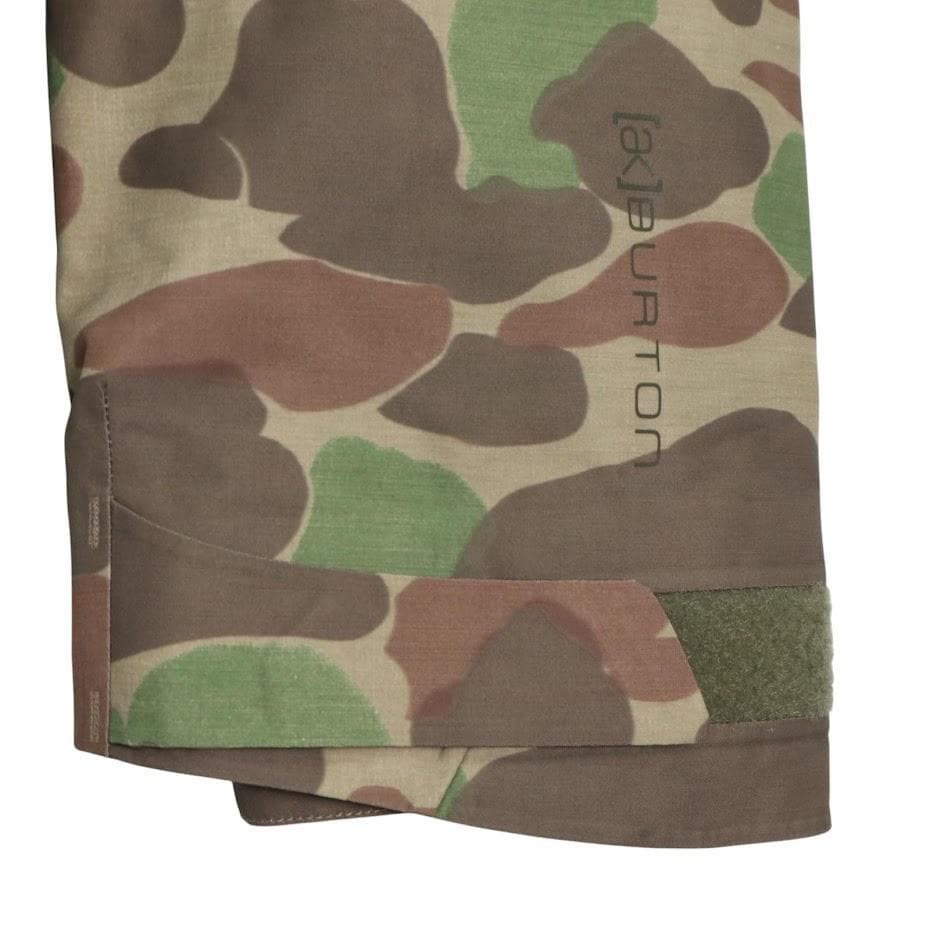 【AK】Burton M 2L SWASH JK　L　スノボウェア　カモ　美品
