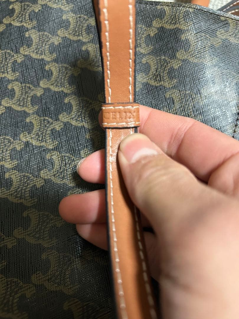 CELINE ロゴ入りダークブラウンバッグ