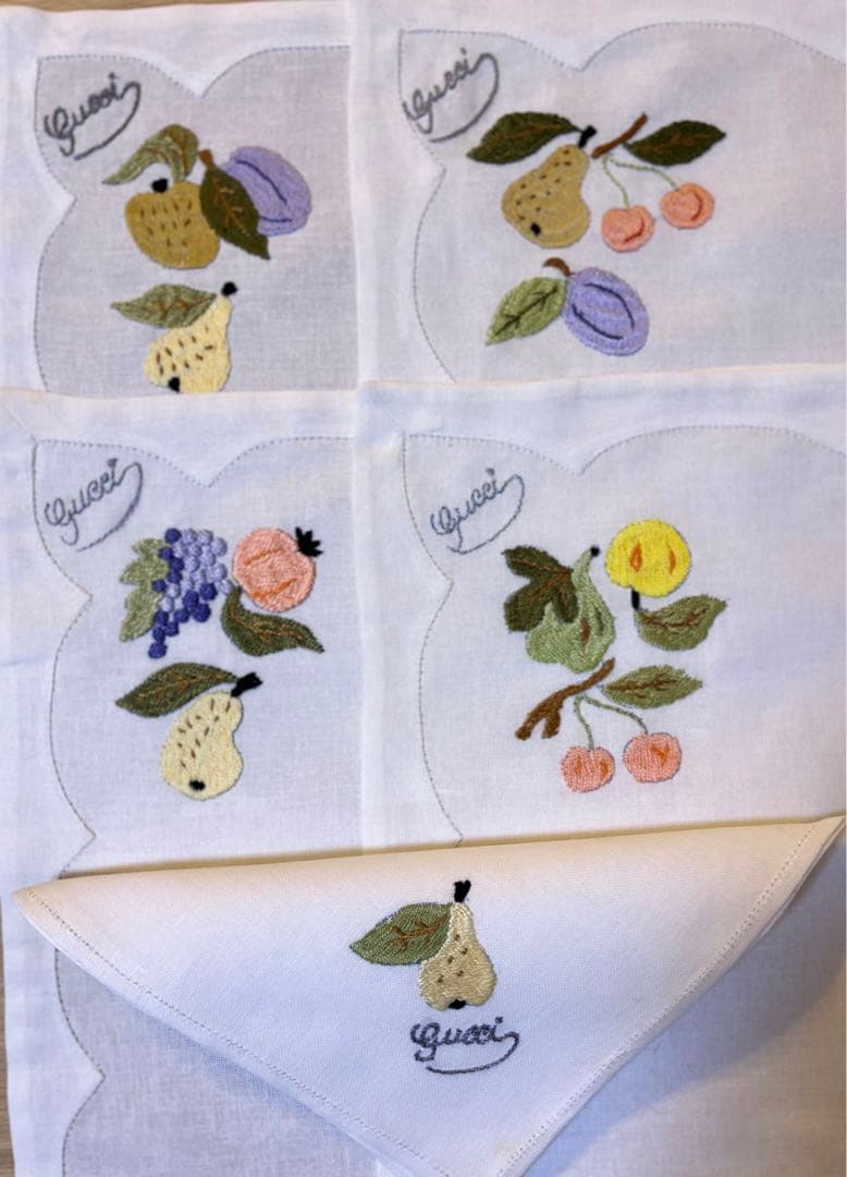 【美品・未使用】GUCCI グッチ　手刺繍ランチョンマット　４枚セット