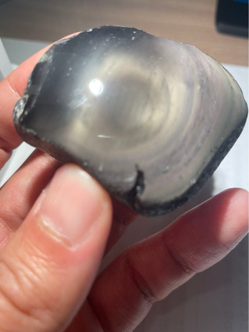 研磨品　十勝石玲瓏　淡ピンクベースオーロラ　レインボーオブシディアン