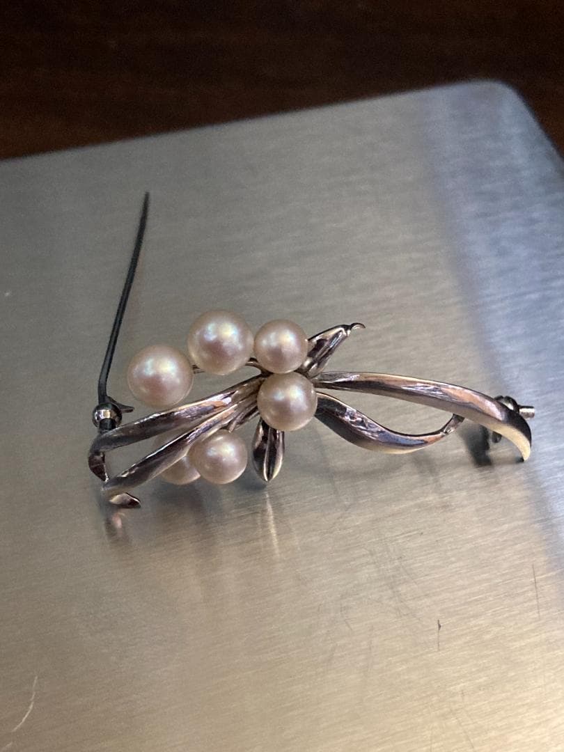 美品 ミキモト パール 真珠 6珠 アコヤ シルバー ブローチ 皇室御用達
