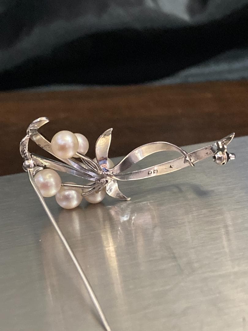 美品 ミキモト パール 真珠 6珠 アコヤ シルバー ブローチ 皇室御用達