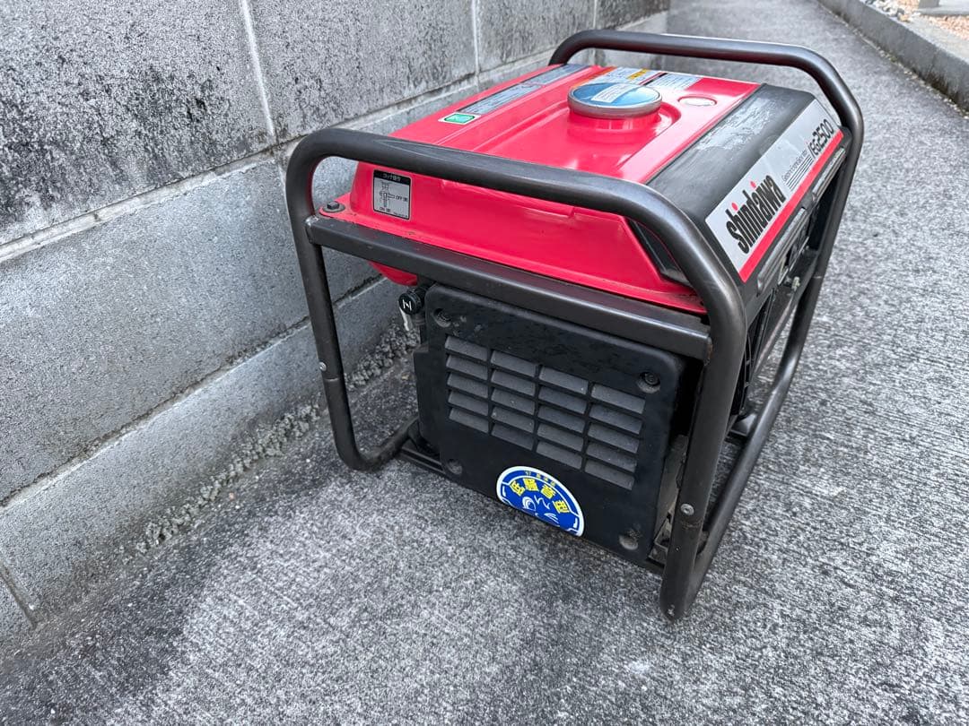 動作確認済　shindaiwa iEG2500 インバーター発電機 2500W
