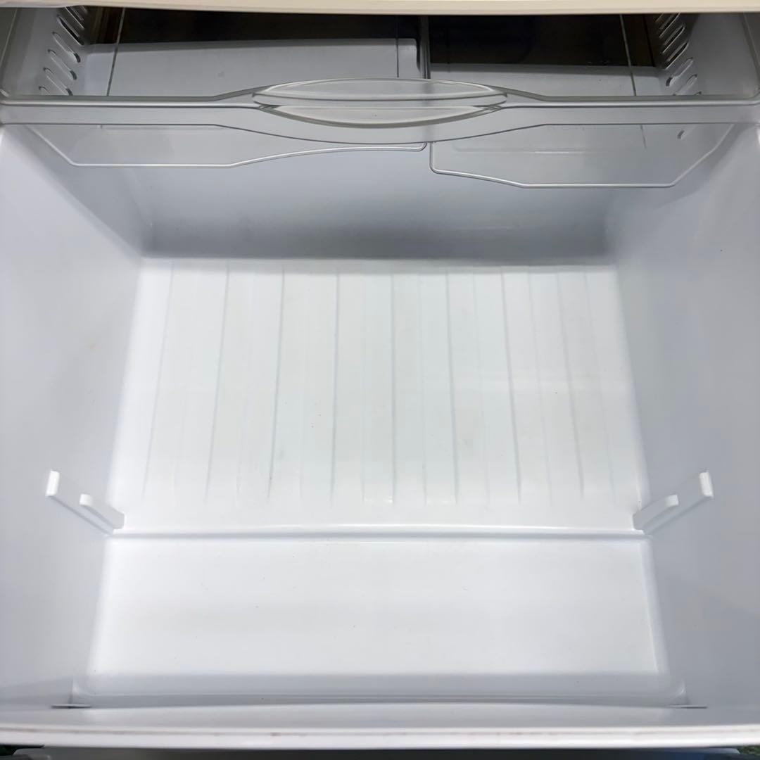 700 パナソニック　冷蔵庫　大型　3ドア　左開き　極美品　自動製氷機付　関東圏