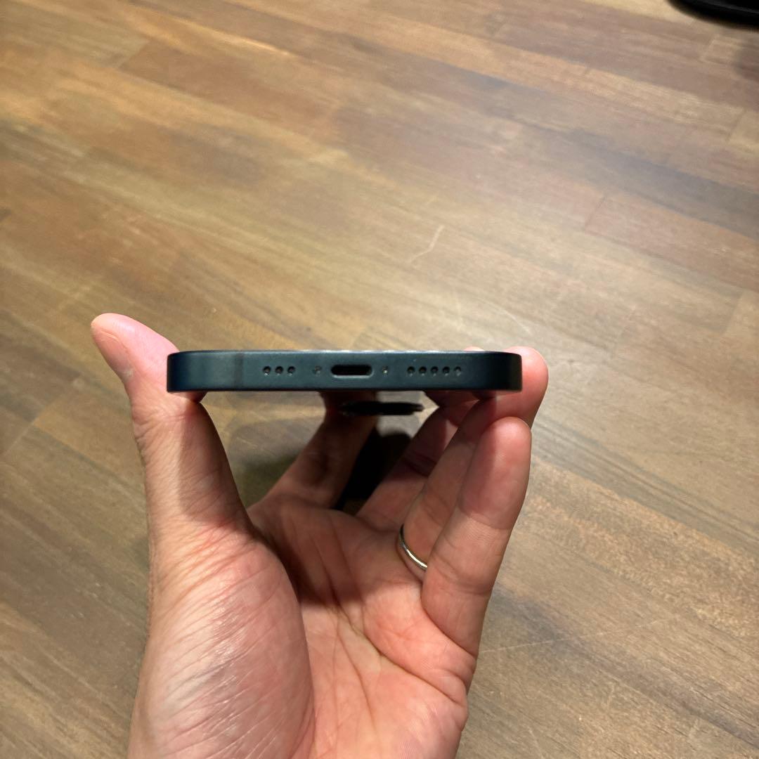 【極美品】Apple iPhone13 本体 256GB SIMフリー