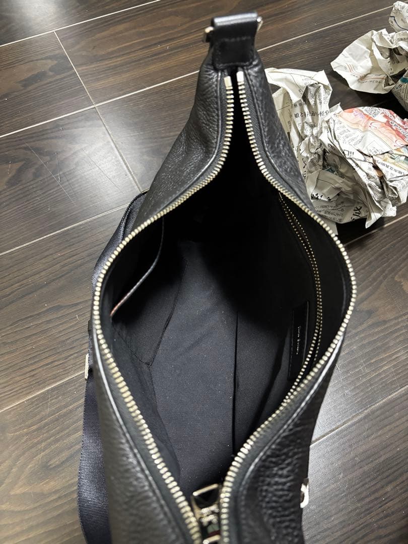 中古　Paul Smith コントラストエッジ ショルダーバッグ　ブラック黒