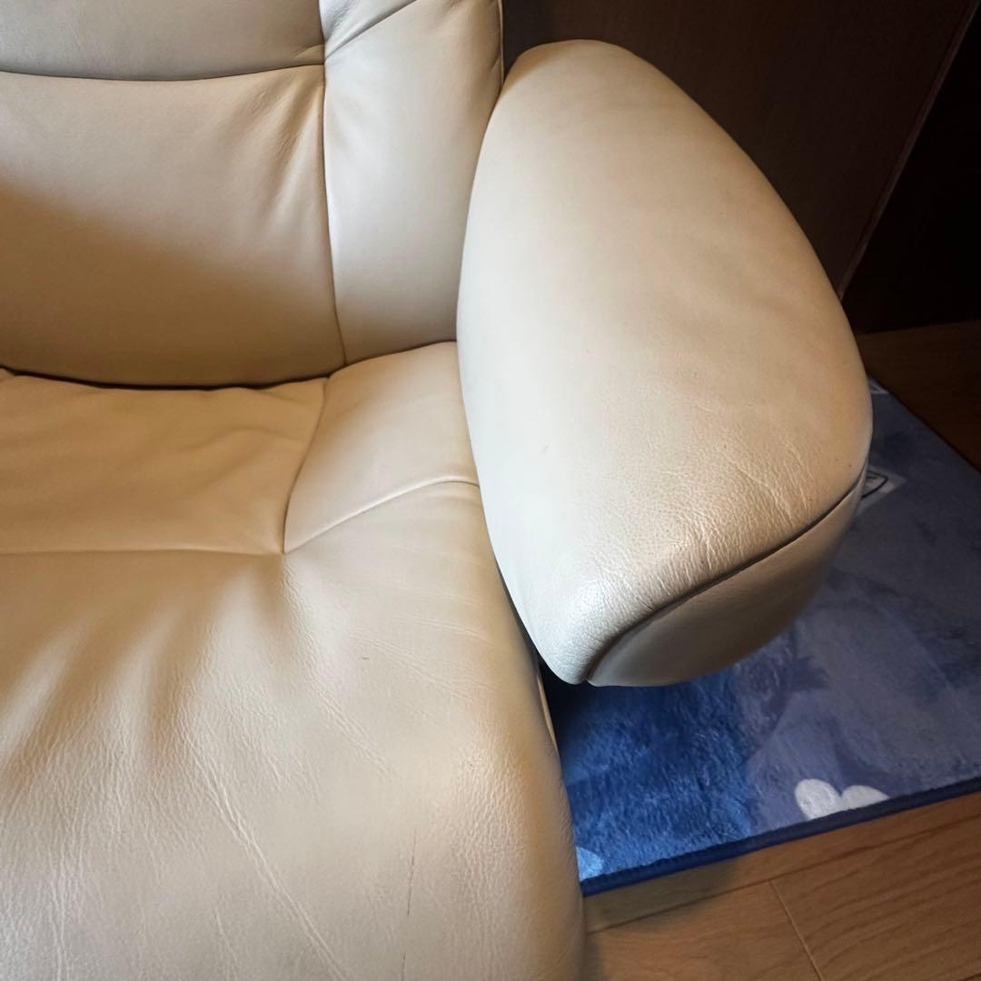 シモンズ正規品　リクライニングチェア　215Rベースチェア　バニラ色