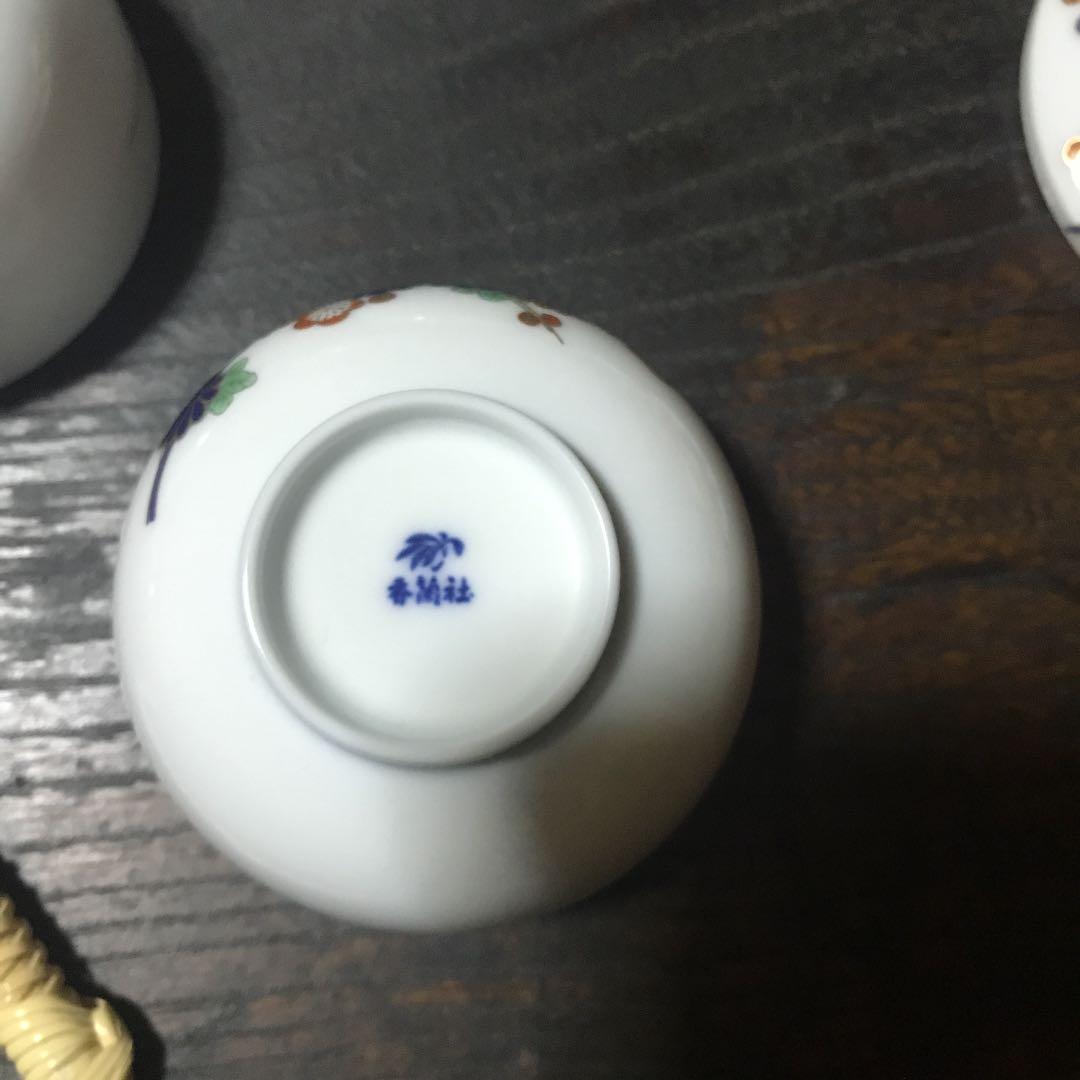 香蘭社　菊と梅模様　茶器揃い　共箱あり