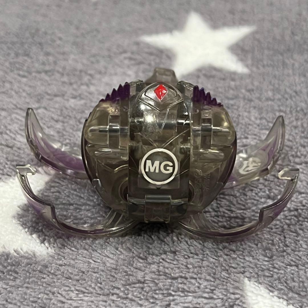 BAKUGAN 爆丸 ダークオン・クロス・ドラゴノイド クリアブラック