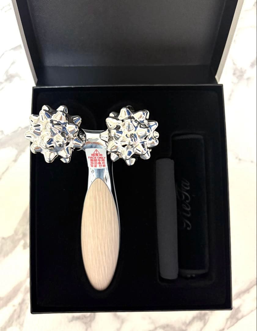 リファリズム　ReFa RHYTHM 美容ローラー　ギャランティーカード付き