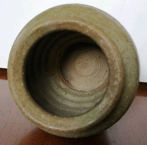高麗　青磁壺