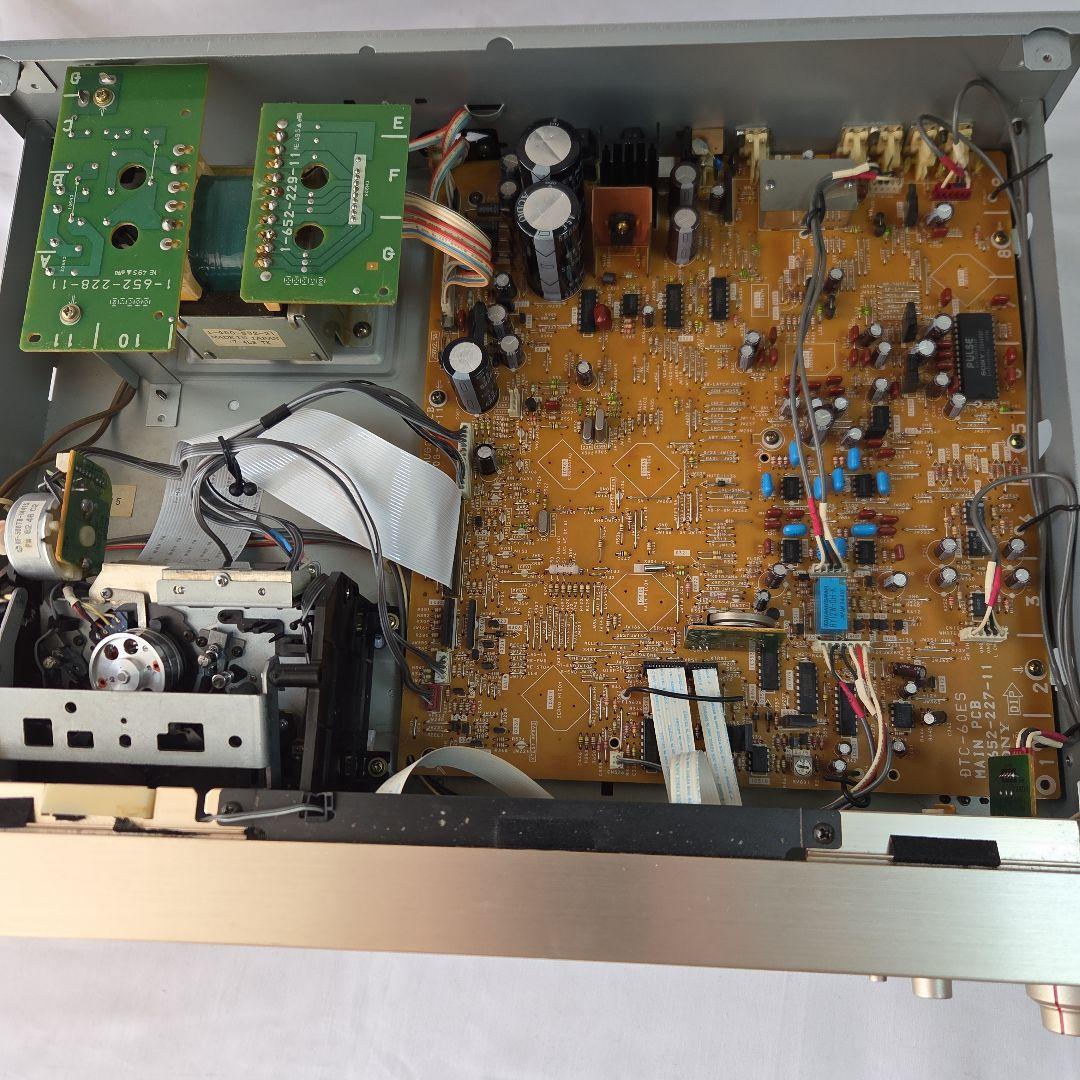 DATデッキ sony DTC―59ESjゴ―ルド SBM 搭載機、リモコン付