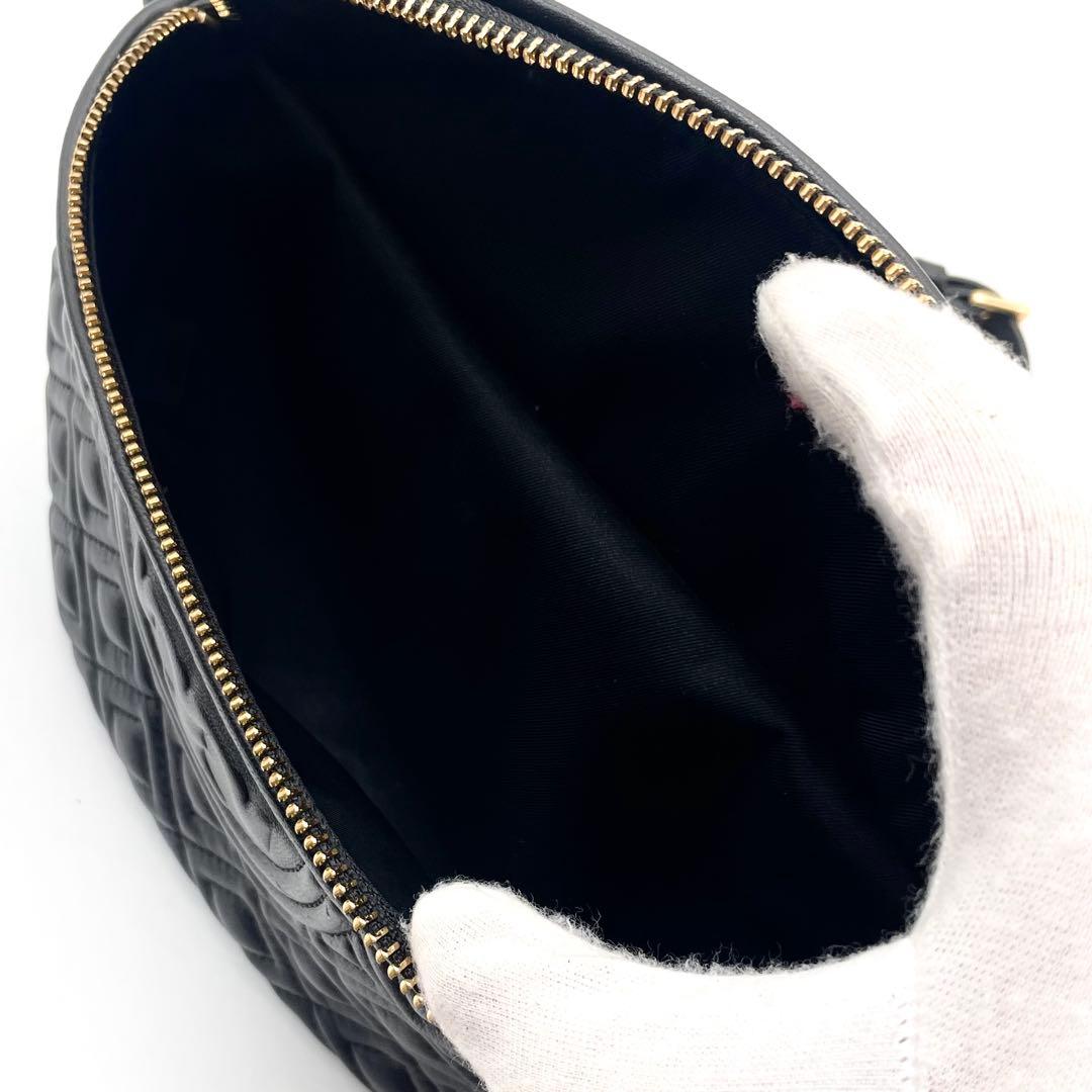 未使用級✨トリーバーチ フレミング ボディバッグ レザー キルティング タッセル