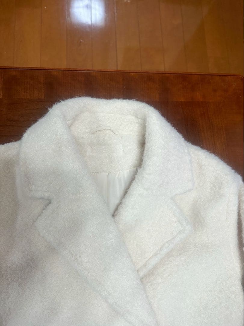 お値下げ！ZARA ブークレダブルブレストミディ丈コート