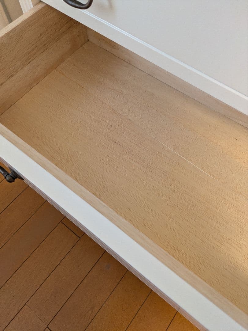 ホワイト木製チェスト 5段 ①