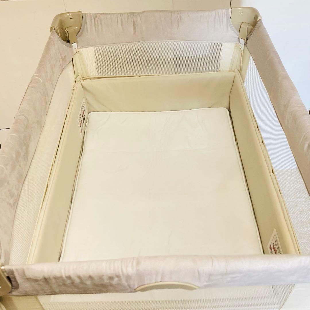 アップリカ プレイヤード　ベビーベッド　ココネル　エアープラス　AB