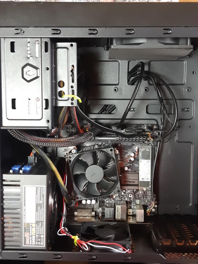 自作PC　i3 8100・8GB・SSD180GB・Win11