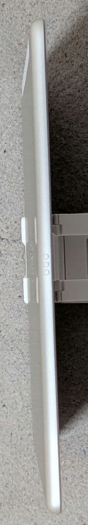 iPad第7世代 32GB シルバーSIMフリーモデル