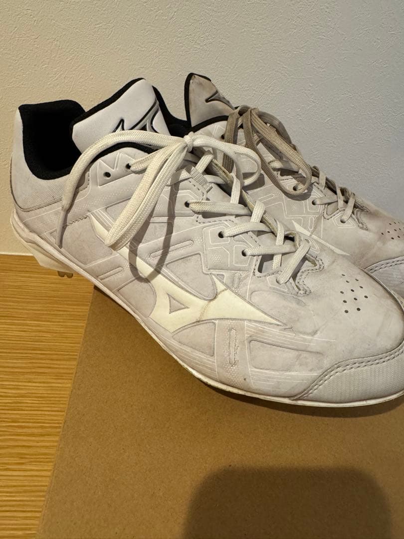 甲子園球場でのみ使用！！MIZUNOミズノ ライトレボバディー2 26.5cm