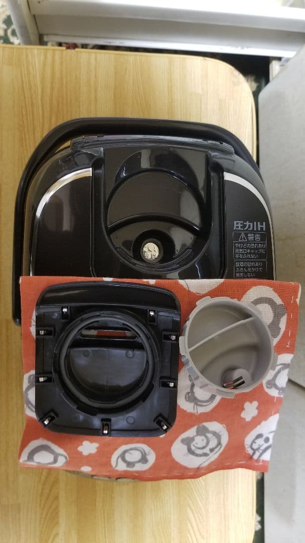 ☆2024年製☆美品☆象印圧力IH炊飯器 極め炊き バックライト液晶画面搭載