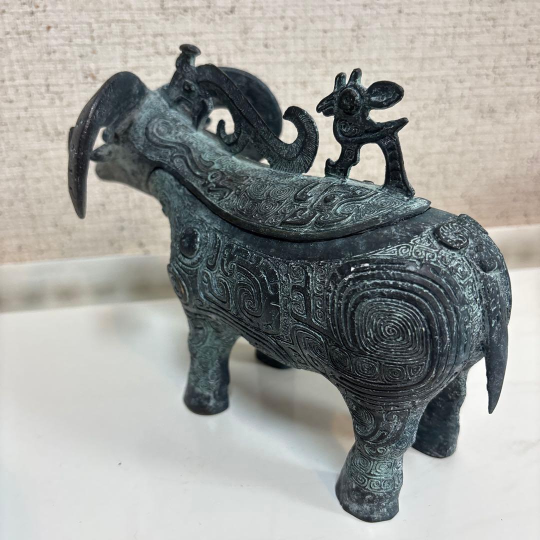 青銅器　羊の形装飾品羊尊 盛酒器 置物 祭祀品 古美術