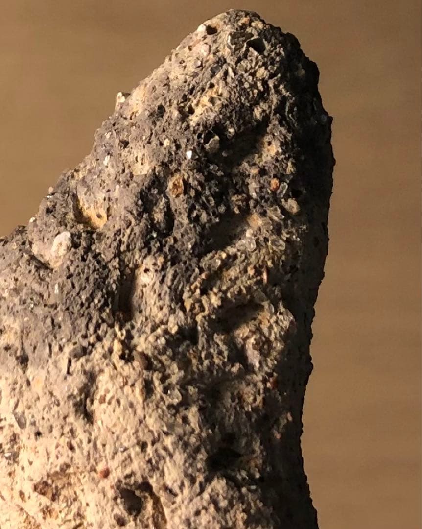 「三角形土版の破片」です。