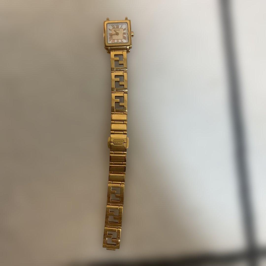 FENDI ゴールド スクエアフェイス 時計 ジャンク品