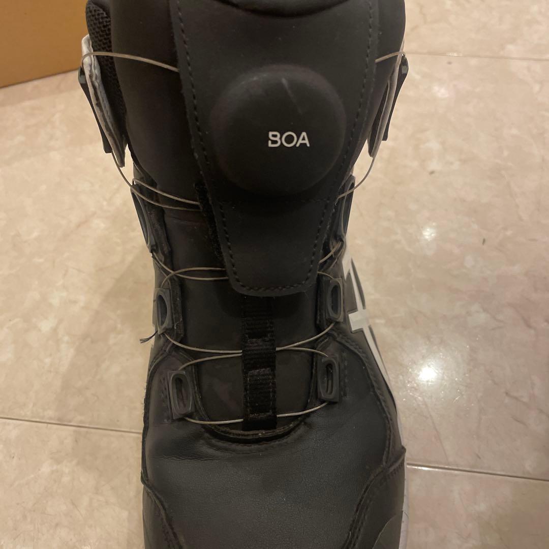 ハイカットASICS ❗️SOA ❗️安全靴❗️ ネイビー/ホワイト❗️スニーカー❗️