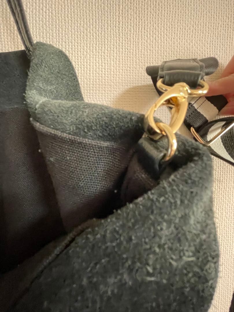 ⭐︎イントキシック ⭐︎intoxic nouerレザーバッグ