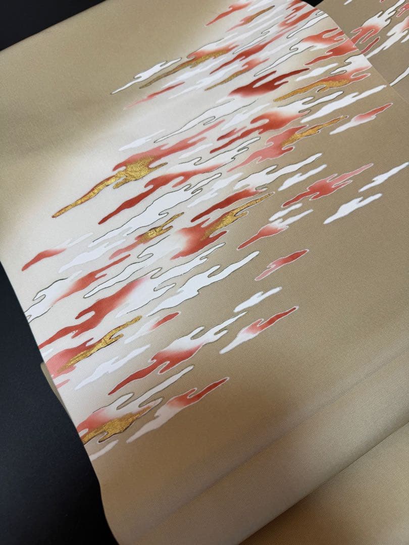 【銘品新品】京都老舗銘店「ゑり善」高級塩瀬帯 ベージュ色「褄霞文様」手描き友禅