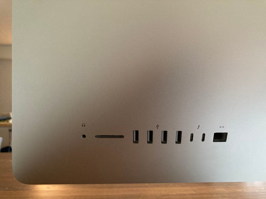 とろ　imac 2017 5K 27インチ i5 1TB 16GB