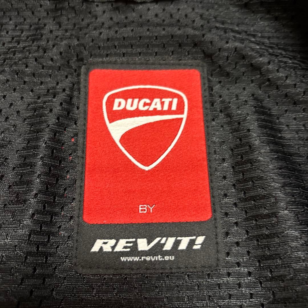 DUCATIレザージャケット