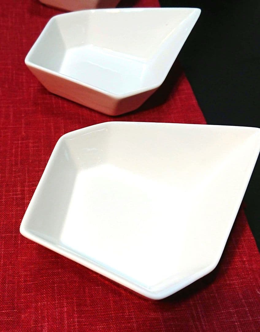 ♦オシャレな豪華大皿３段セット♥上部を素敵な３種皿類変えられるディスプレイ演出用