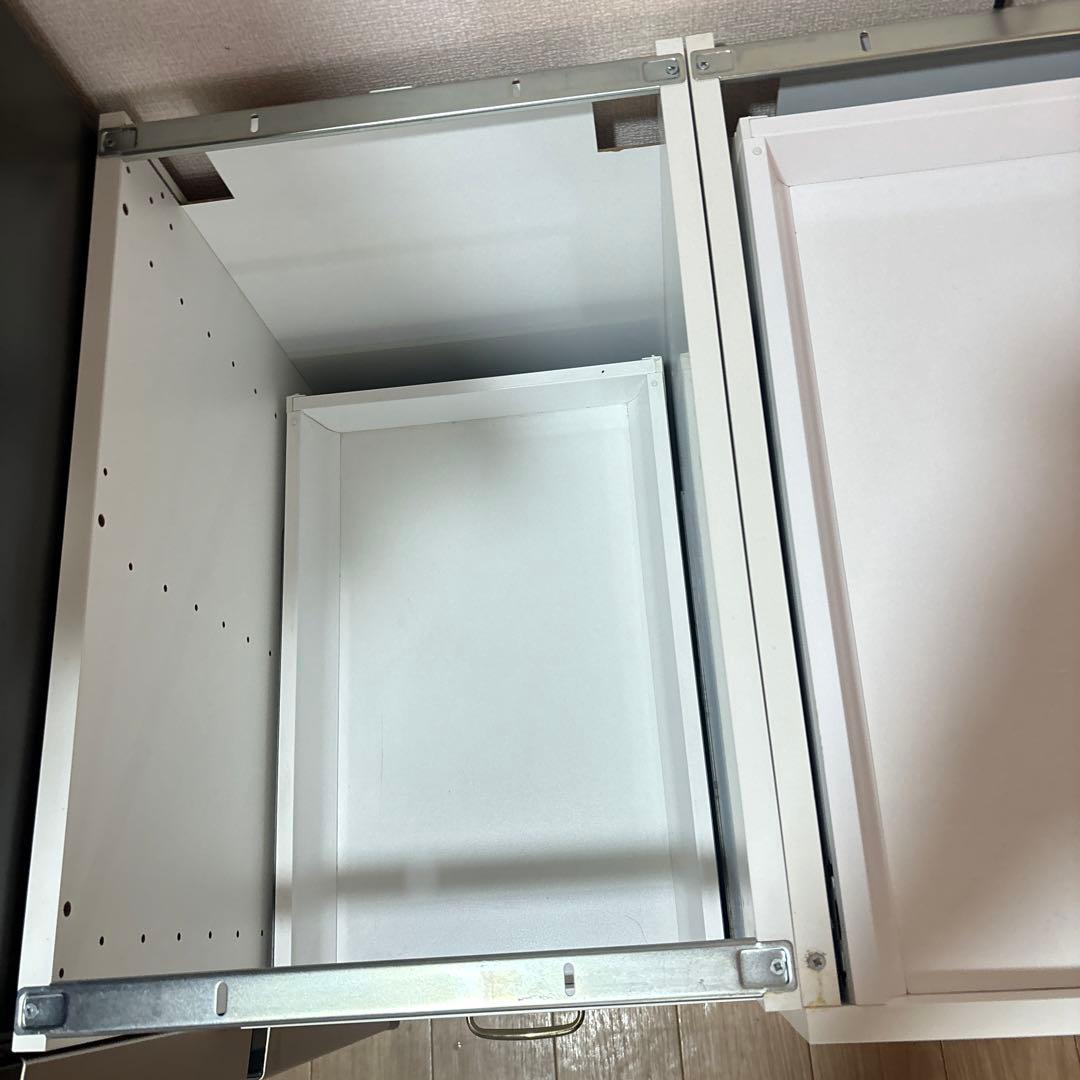 IKEA キッチン　棚　カップボード