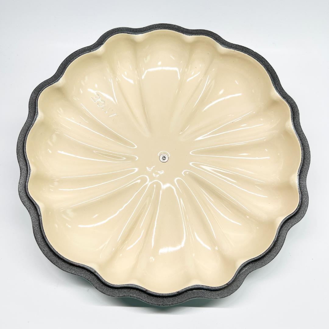 新品 ル・クルーゼ シグニチャー ビュッフェキャセロール ハロウィン シーソルト