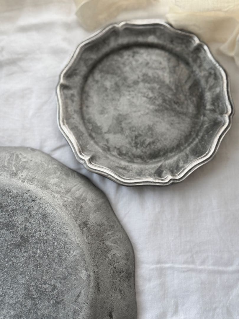 入手困難　co+fe 花リムプレート　2枚　皿　アスティエ　ハグオーワー　雅姫