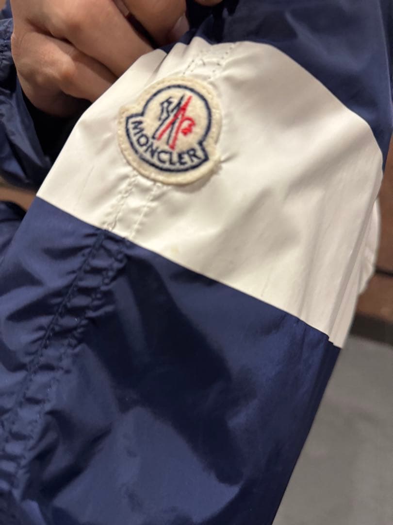 ②MONCLERナイロンジャケット ネイビー・ベージュ※モデル170cm