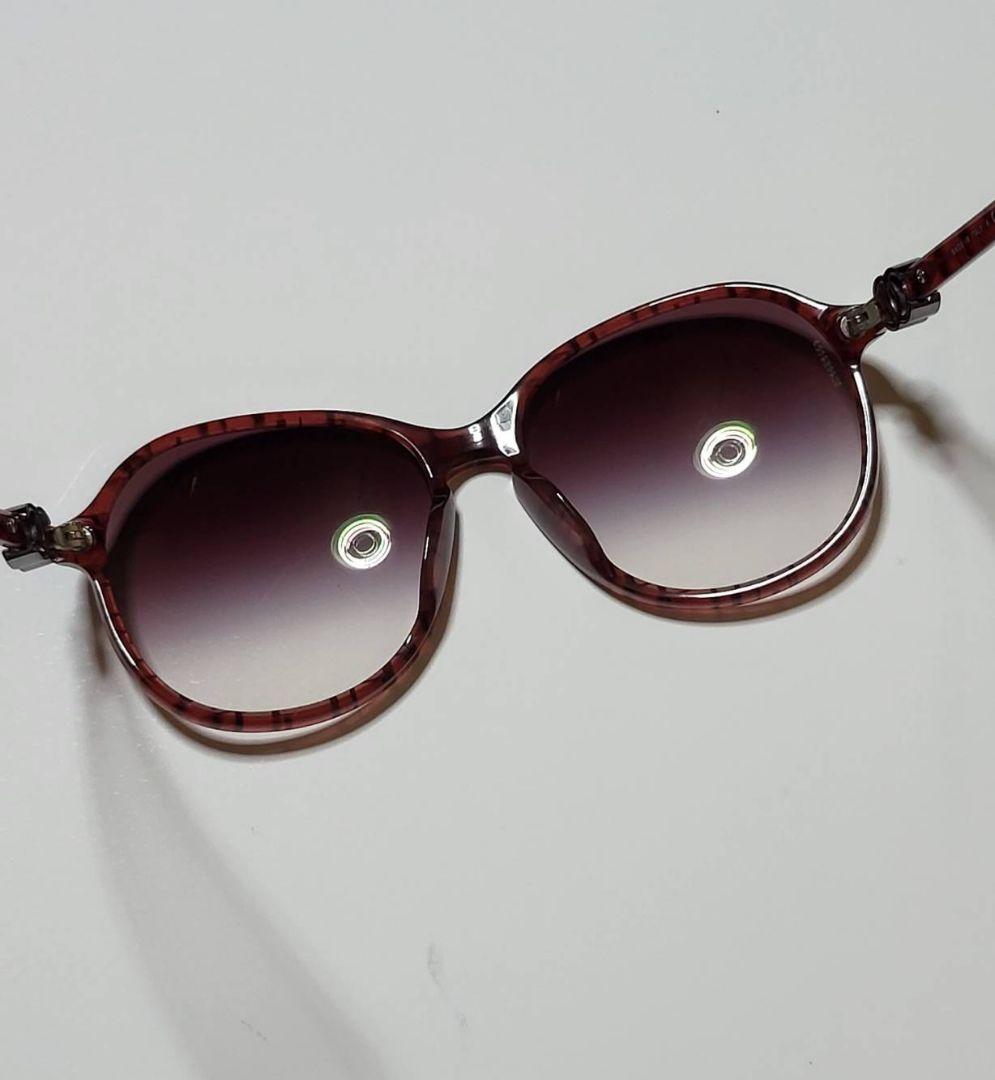 ◆CHANEL　シャネル◆ロゴ付き　サングラス　ケース付き