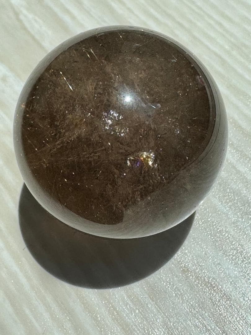 金運アップ◇ゴールドルチルクォーツ（虹入り）◇丸玉　約39.5㎜