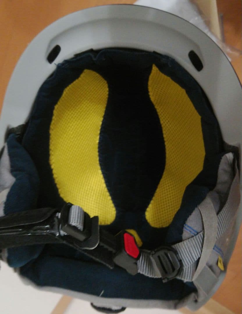 美品！ALPINA　MAROIスキーヘルメット